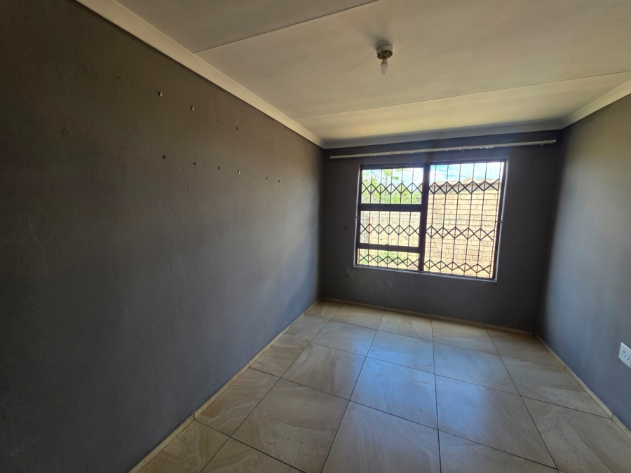 3 Bedroom Property for Sale in Zamdela Free State